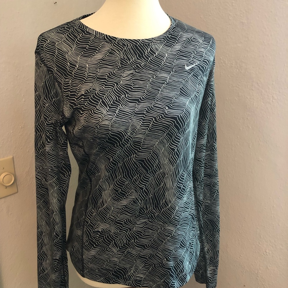 Nike DRI FIT Women’s Long Sleeve Running Top